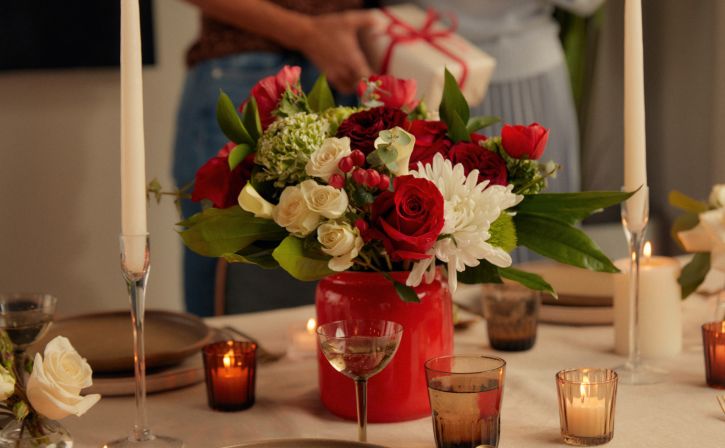 wreaths flowers delivery